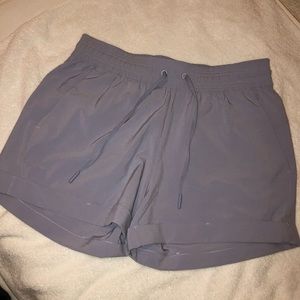 Lululemon size 8 loose fit short